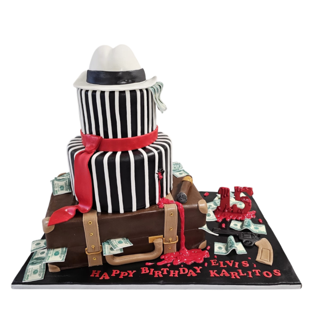 3-stöckige Torte im Mafia-Stil mit Koffer-Design, schwarz-weiß gestreiften Etagen, roter Schleife, Hut als Topper, Dollar-Dekoration und personalisiertem Schriftzug