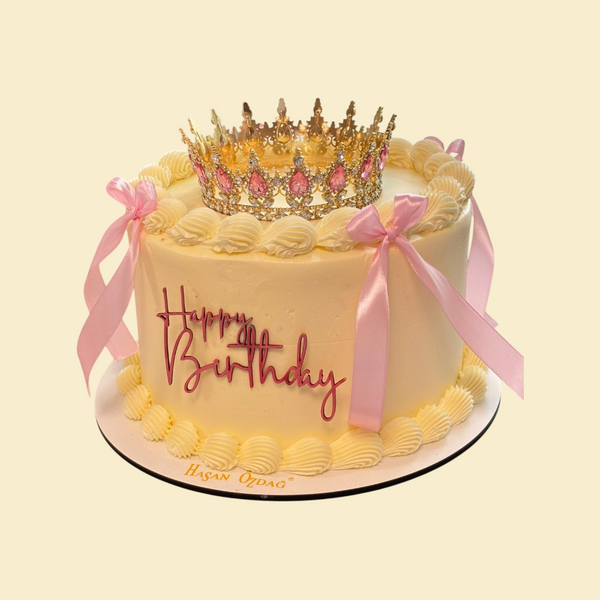Birthday Queen Torte – mit rosener Krone und Schleifen