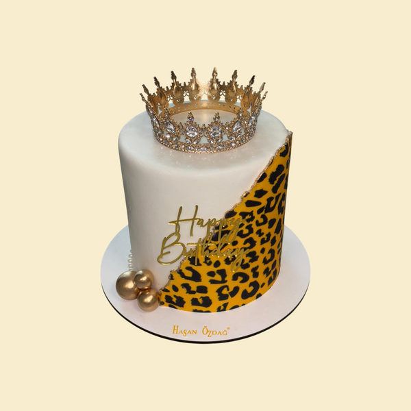 Leopard Birthday Cake – Krone & Goldakzente