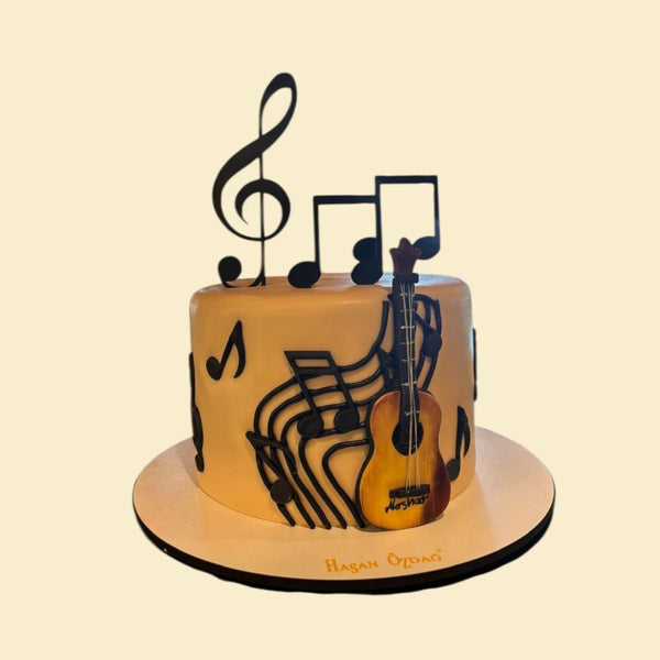 Musik Torte mit Gitarre und Noten