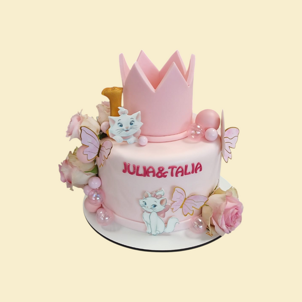 Katzentorte mit Schmetterlingen und Rosa Krone