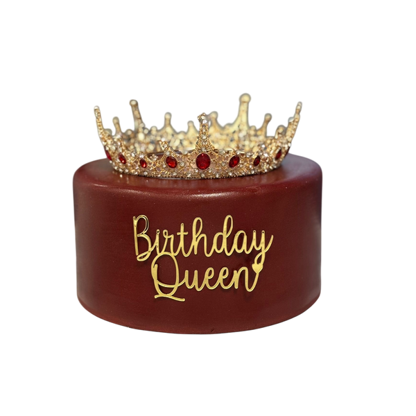 Birthday Queen Torte mit krone in bordeuax