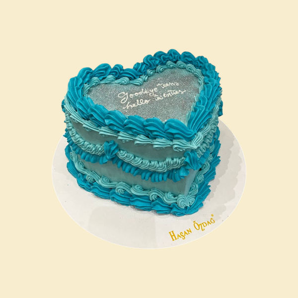 Vintage Herz-Geburtstagstorte in blau Tönen