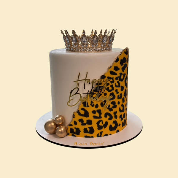 Leopard Birthday Cake – Krone & Goldakzente