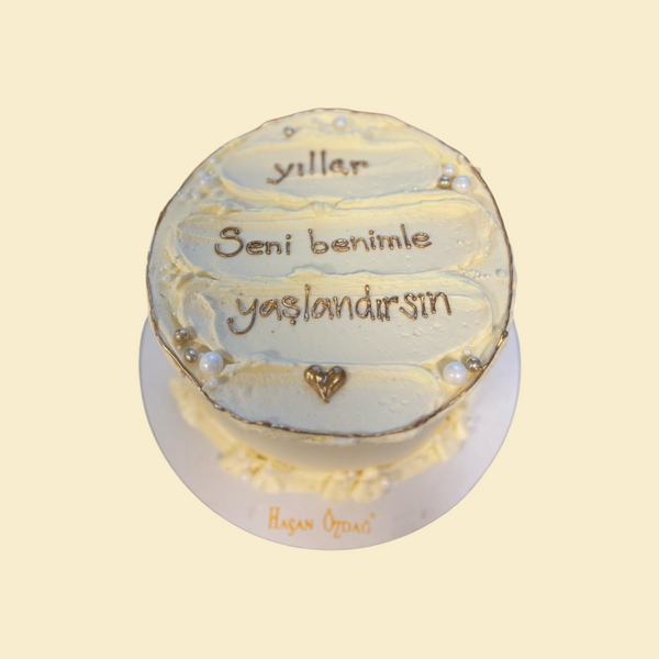 Yillar seni benimle yaslandirsin Pastasi
