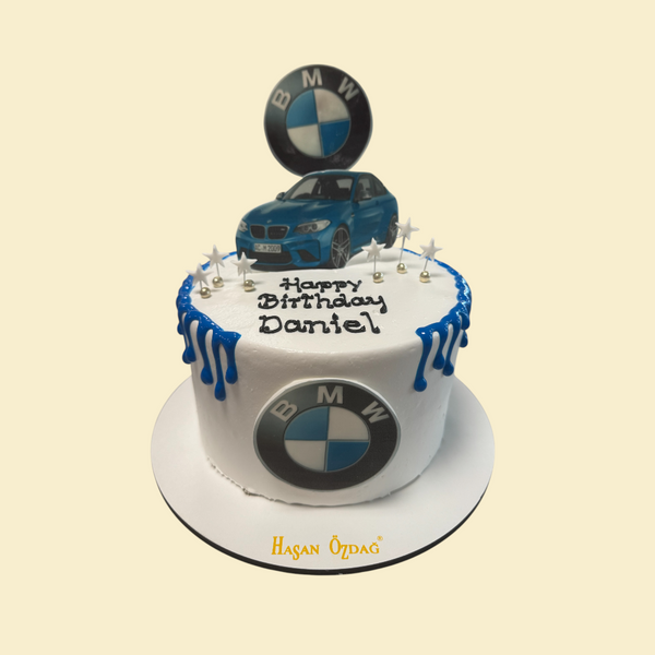 BMW Torte mit Esspapierdruck und blauem Drip (Sahne)