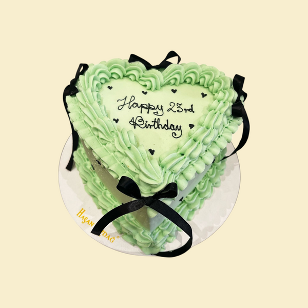 Vintage Herz-Torte – Mintfarbe  mit schwarzen Schleifen