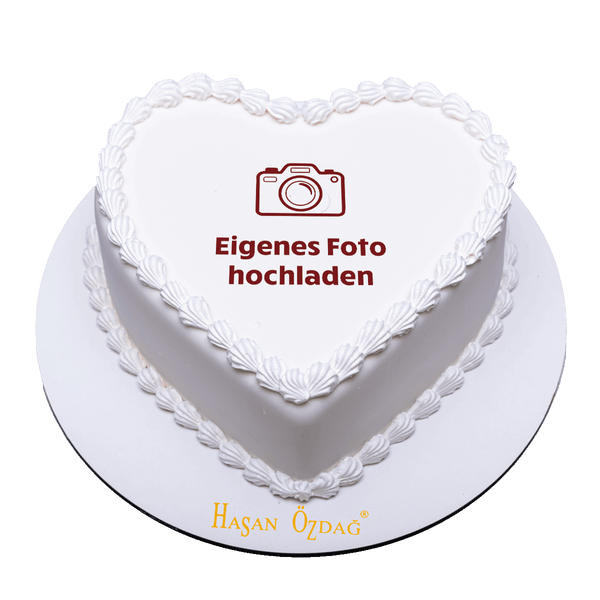 Foto-Torte in Herzform mit Fondant-Überzug – Individuell gestaltbar