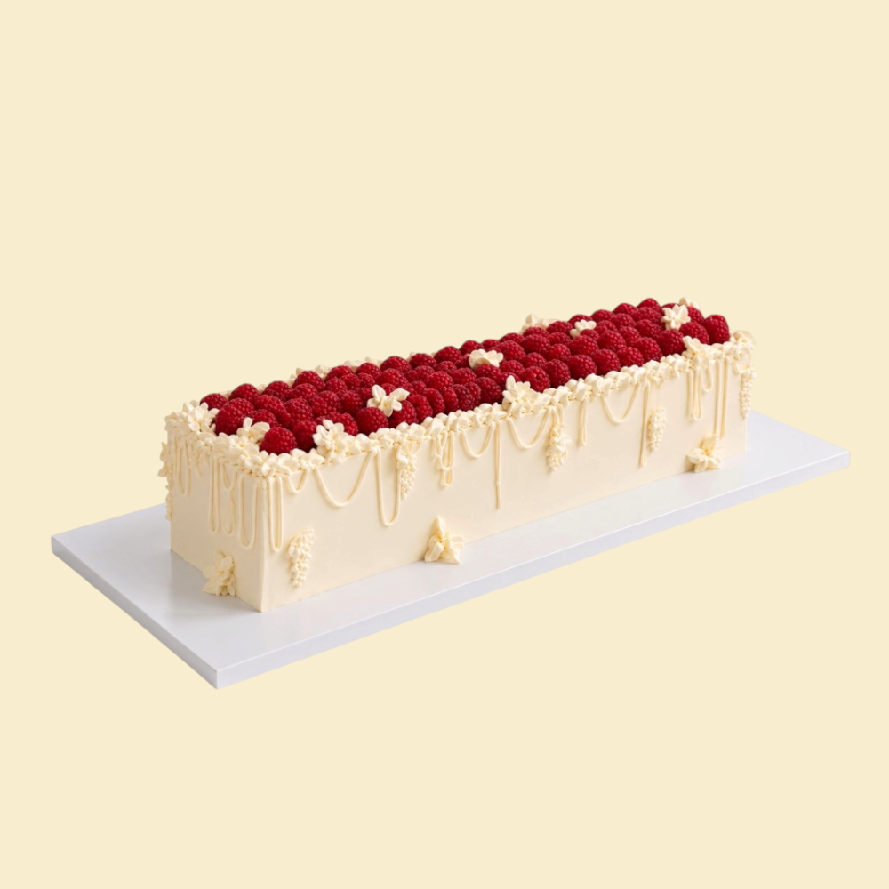 Vintage Himbeer Buttercreme-Torte rechteckig