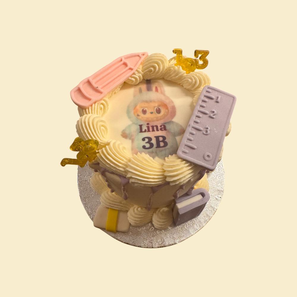 Schulanfang-Torte mit Foto & Deko Labubu