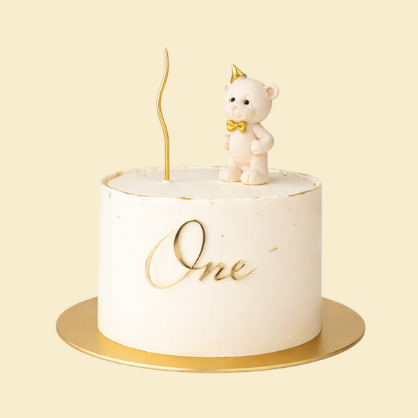 Bärchen Geburtstagstorte mit Goldschrift – Elegante 1. Geburtstag Torte