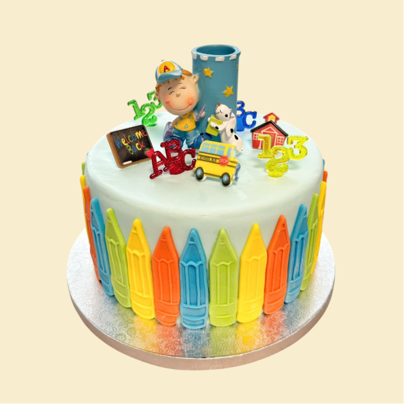 Buntstift-Torte Schulstart – Junge