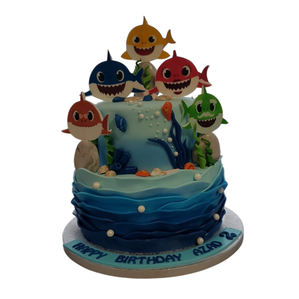 2 Etagen Torte mit Babyshark esspapier korallen und perlen und Namen personalisiert