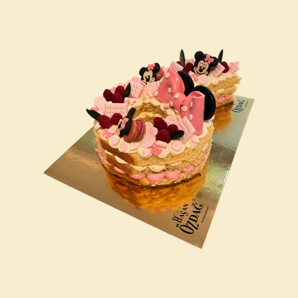 Naked Torte Zahl 6 Minnie Maus