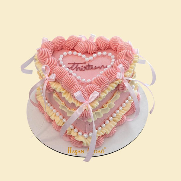 Vintage Herz Torte – Rosatorte mit Perlen