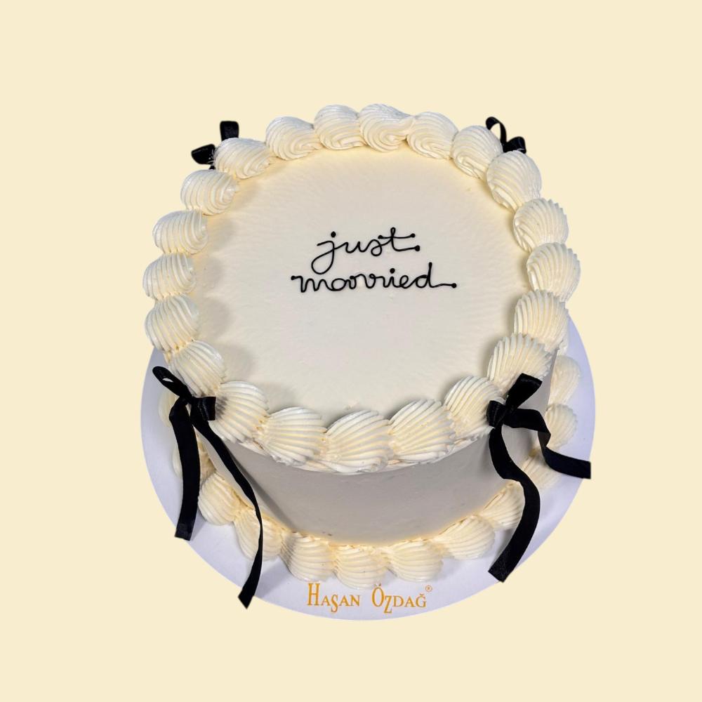 Just Married Torte – Elegante Hochzeitstorte