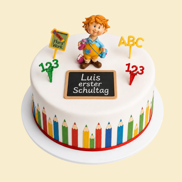 Fondant Einschulungstorte mit Schuljunge & Stiftemotiv als Druck