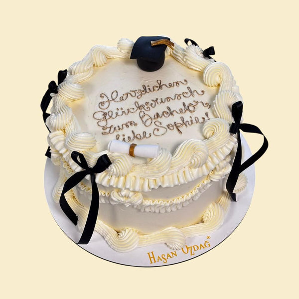 Graduation Cake „Bachelor“ – Torte zur bestandenen Abschlussfeier