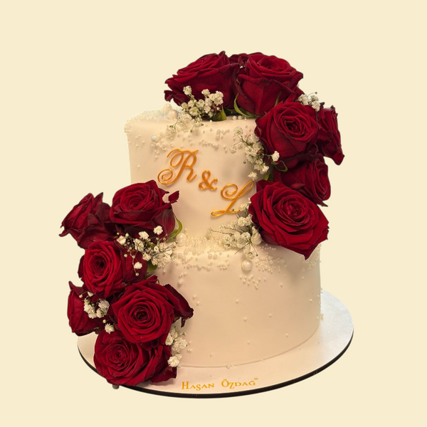 Scarlet Love – Zweistöckige Rosen-Hochzeitstorte
