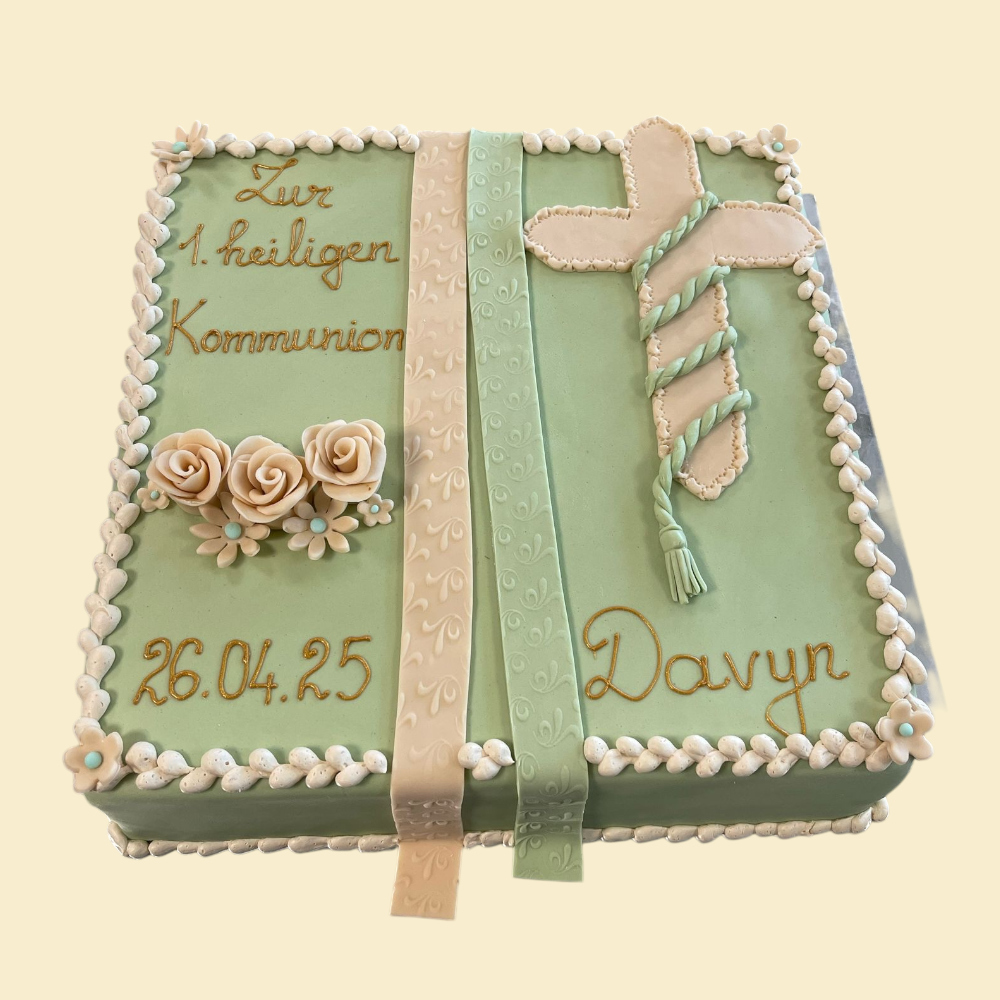 Kommunionstorte in Mint und Creme Farbe