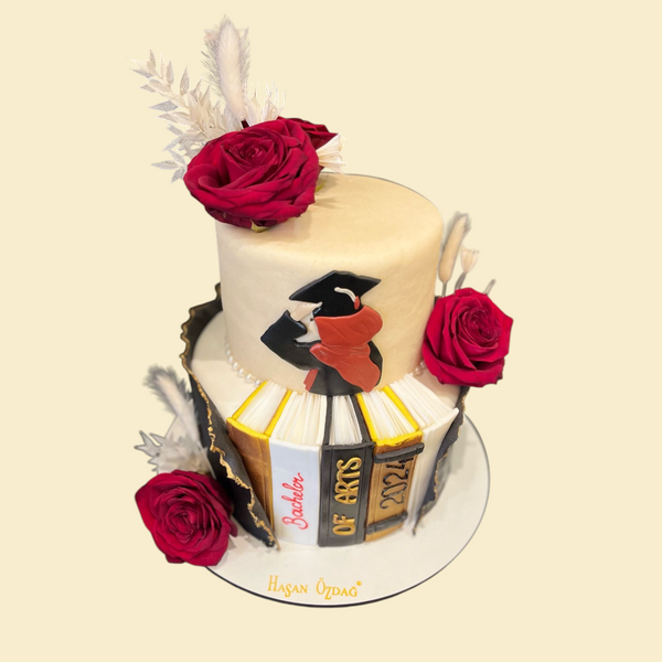 2 stöckige Bachelor Torte mit Büchern und Rosen