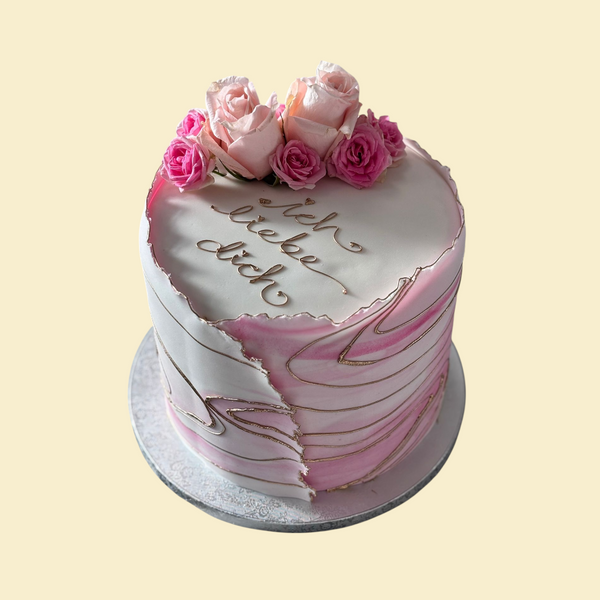 Valentinstags Rosé Gold Liebestorte mit Rosen