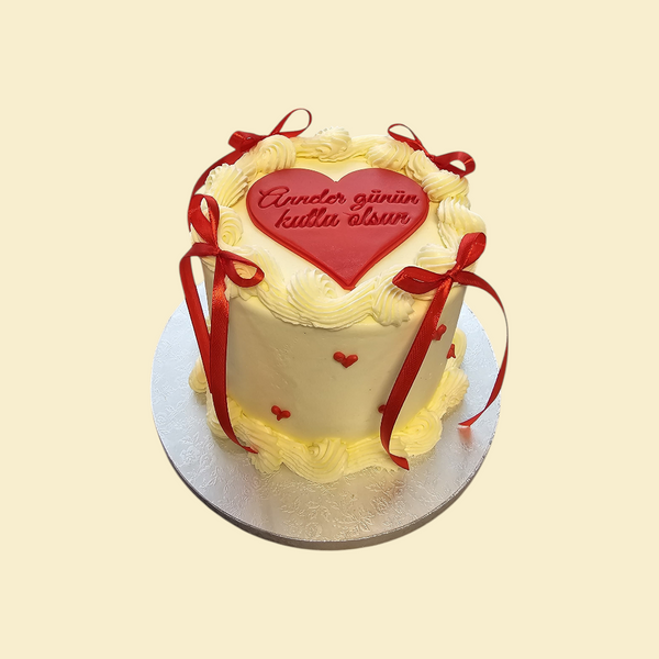 Mini Muttertagstorte mit Roten Schleifen & Herzen( Buttercreme)