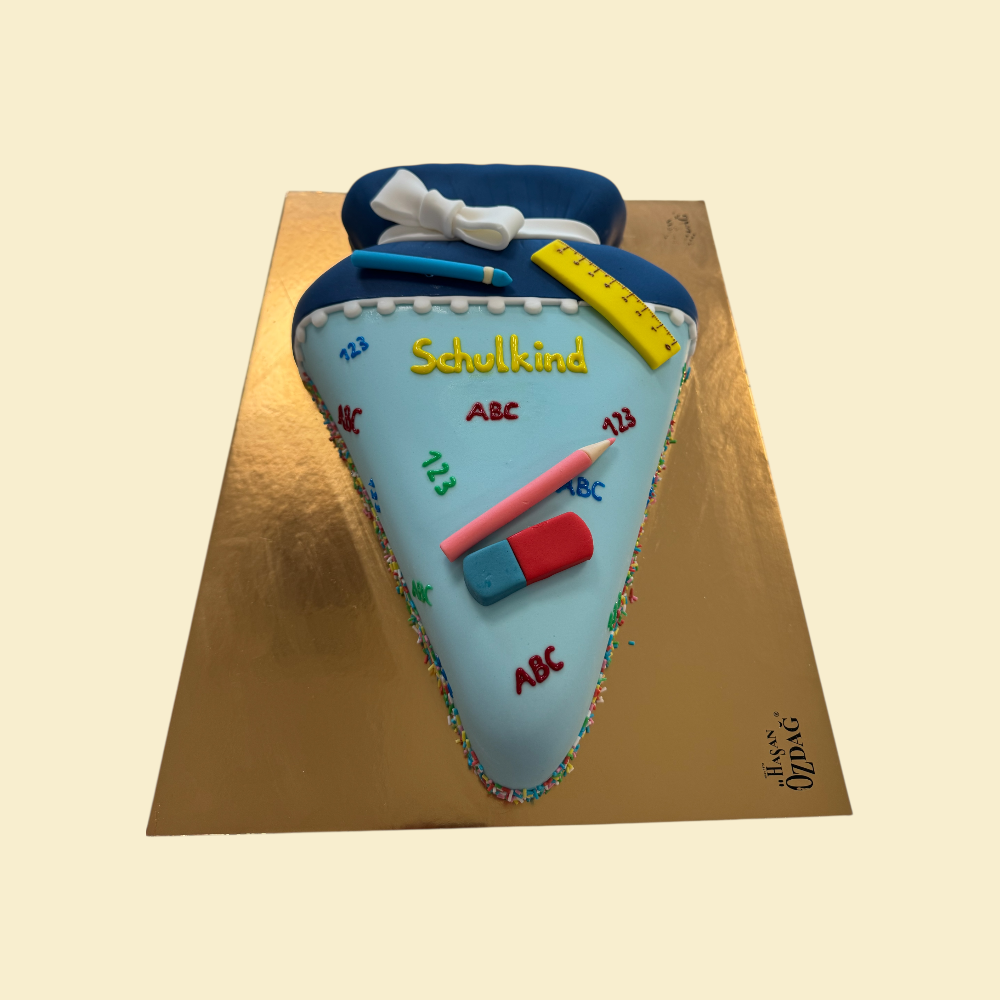 Schultüten-Torte zur Einschulung (hellblau)