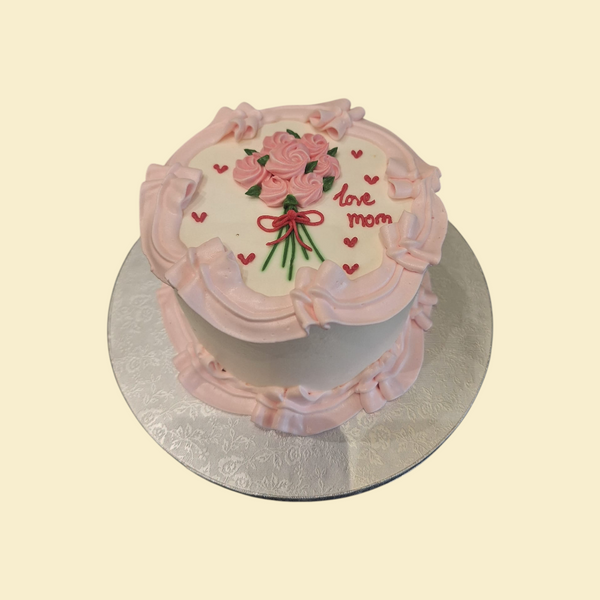 „Love Mom“ Vintage Cake mit individueller Füllung & Sahnecreme