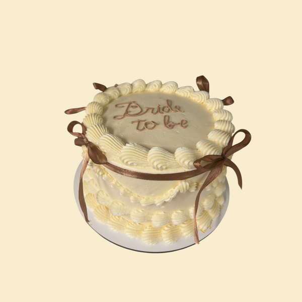 Bride to be Torte mit  Schleifen