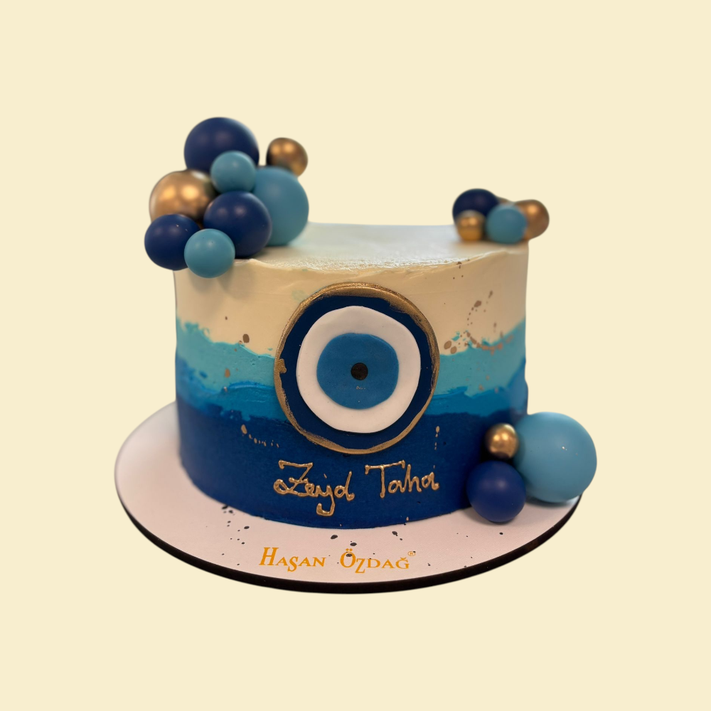Nazar Torte – mit blauem Auge & Kugeldeko