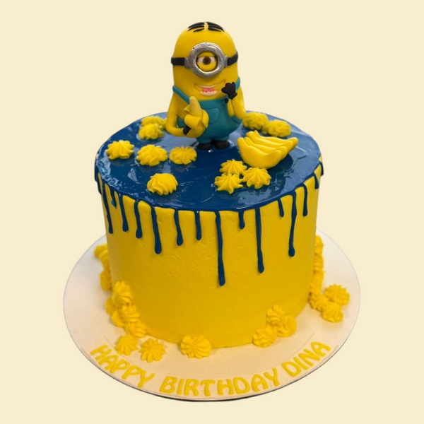 Miniontorte mit modellierter Figur