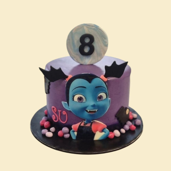 Lila Geburtstagstorte mit Vampir-Motiv – Kindergeburtstag Torte