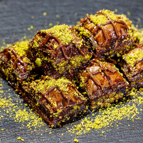 Baklava mit Pistazien & Schokolade überzogen aus Köln