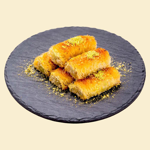 Sarma Kadayıf mit Antep-Pistazien aus Köln