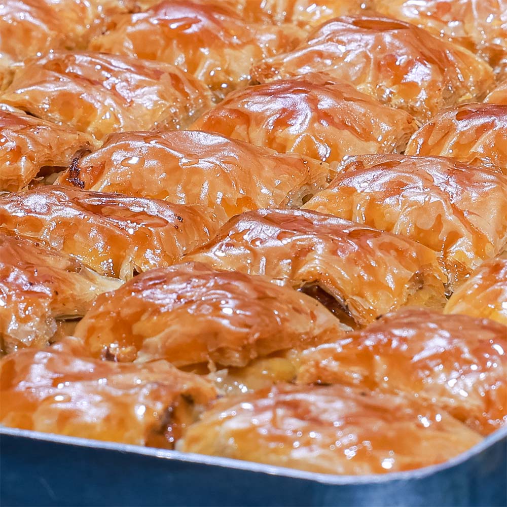 Cevizli Ev Baklavası – el yapımı, iri cevizli geleneksel tatlı