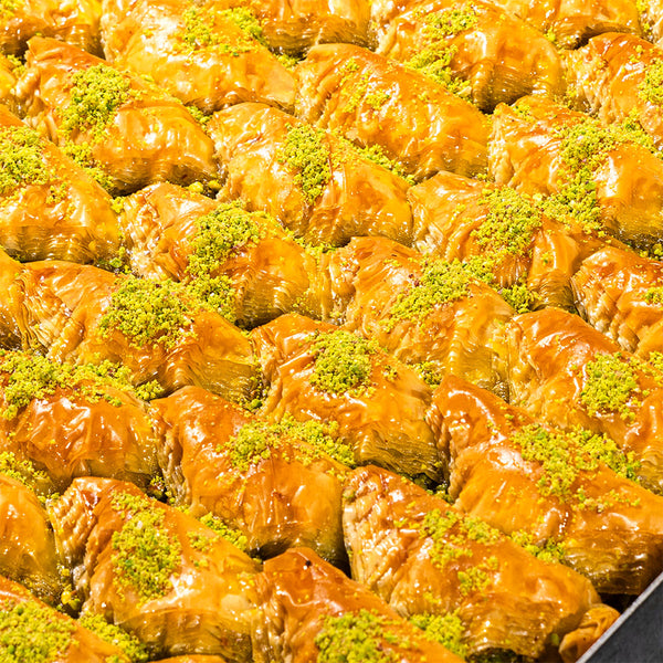 Baklava Blech – Söbiyet mit Pistazien und Cremefüllung