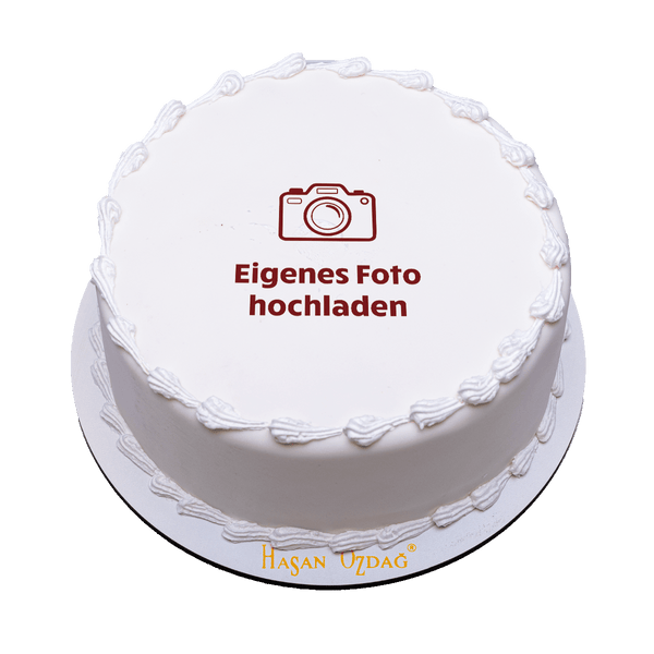 Personalisierte Fototorte in runder Form, komplett mit Fondant überzogen, für besondere Anlässe wie Geburtstage und Hochzeiten.