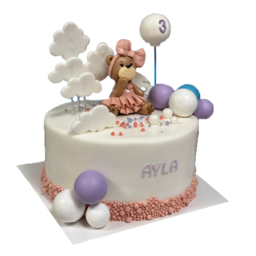 Weiße Teddy-Torte mit Wolken, rosa Perlen und Kugeln